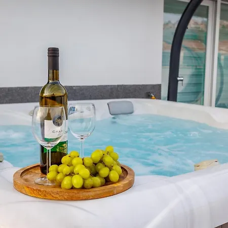 Luxury Kiara Podstrana