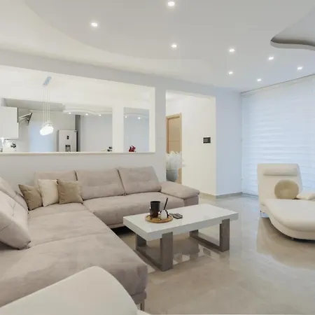 Luxury Kiara Podstrana